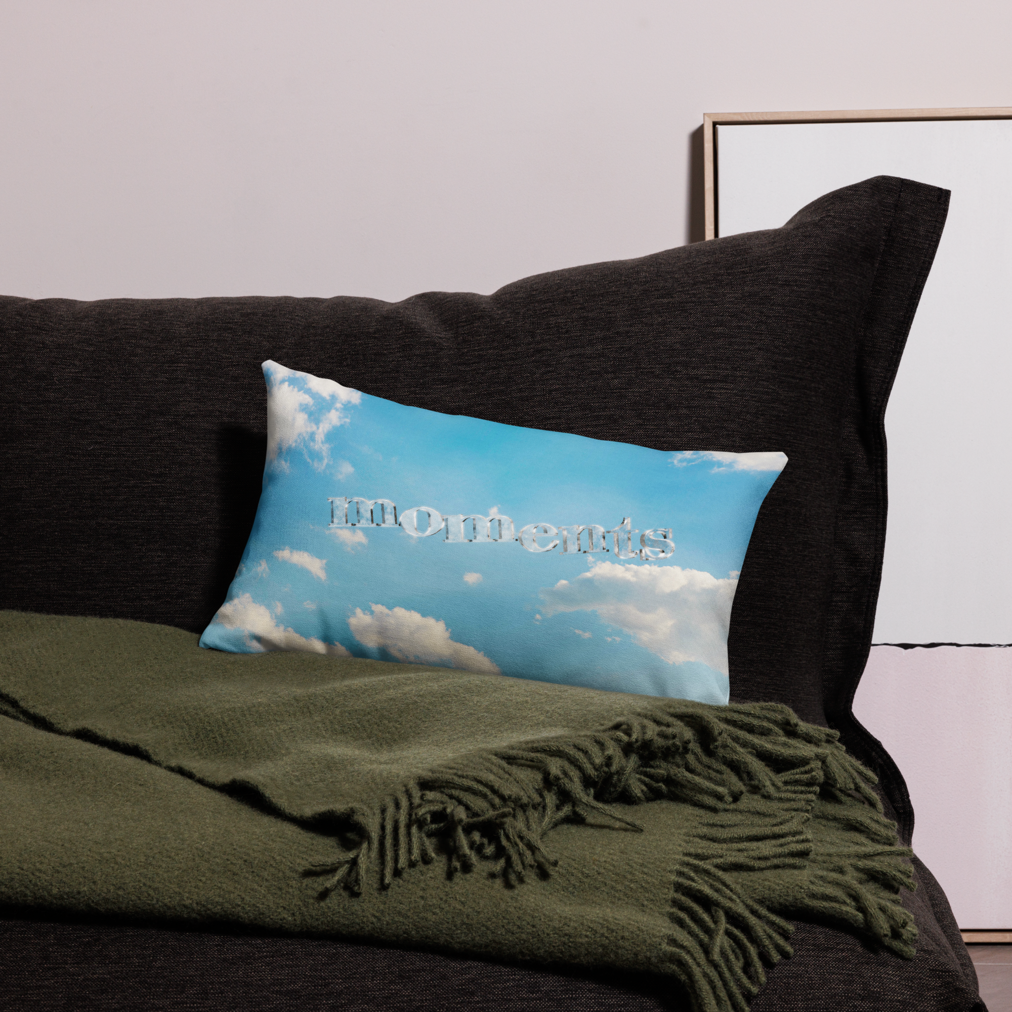 'MOMENTS' PREMIUM PILLOW