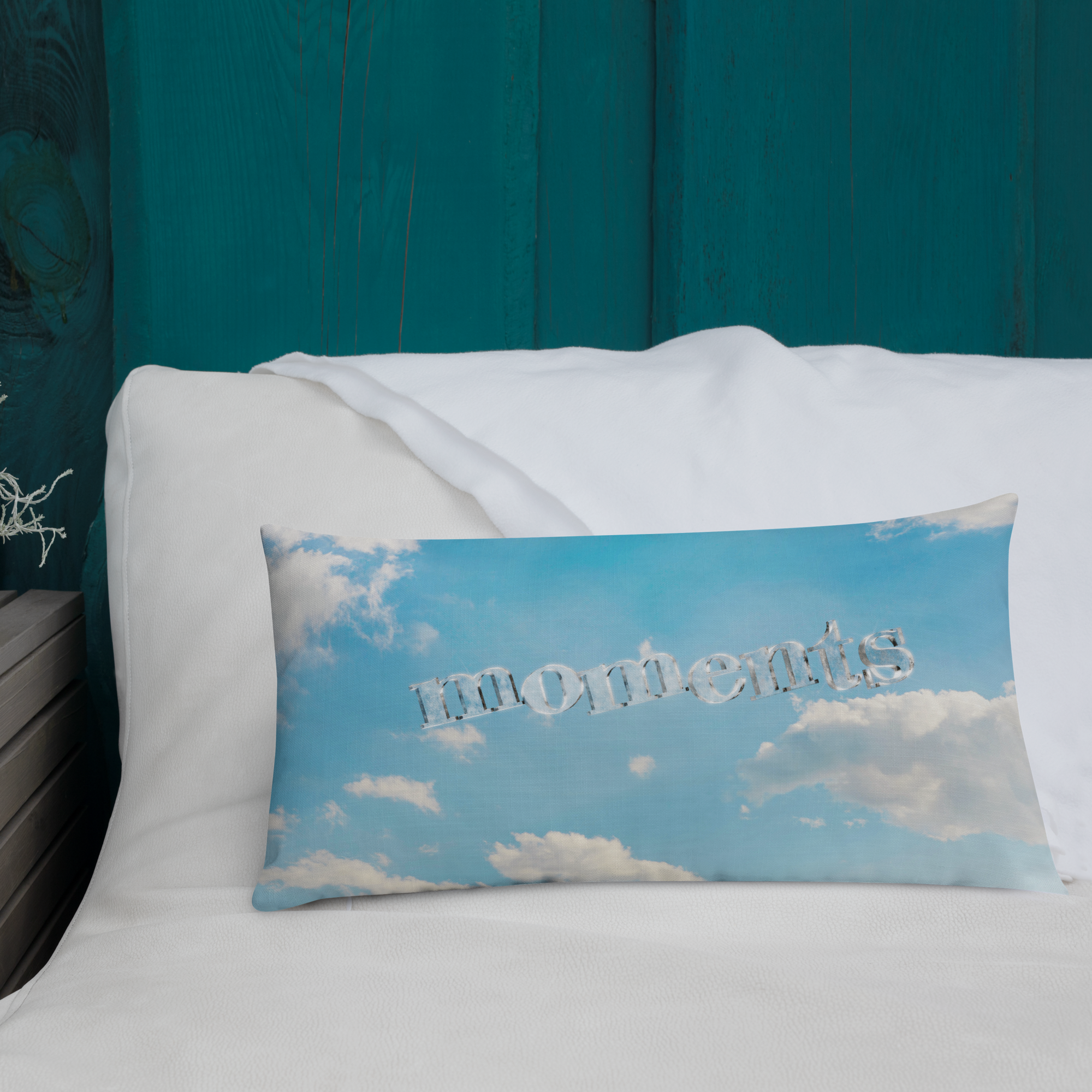 'MOMENTS' PREMIUM PILLOW