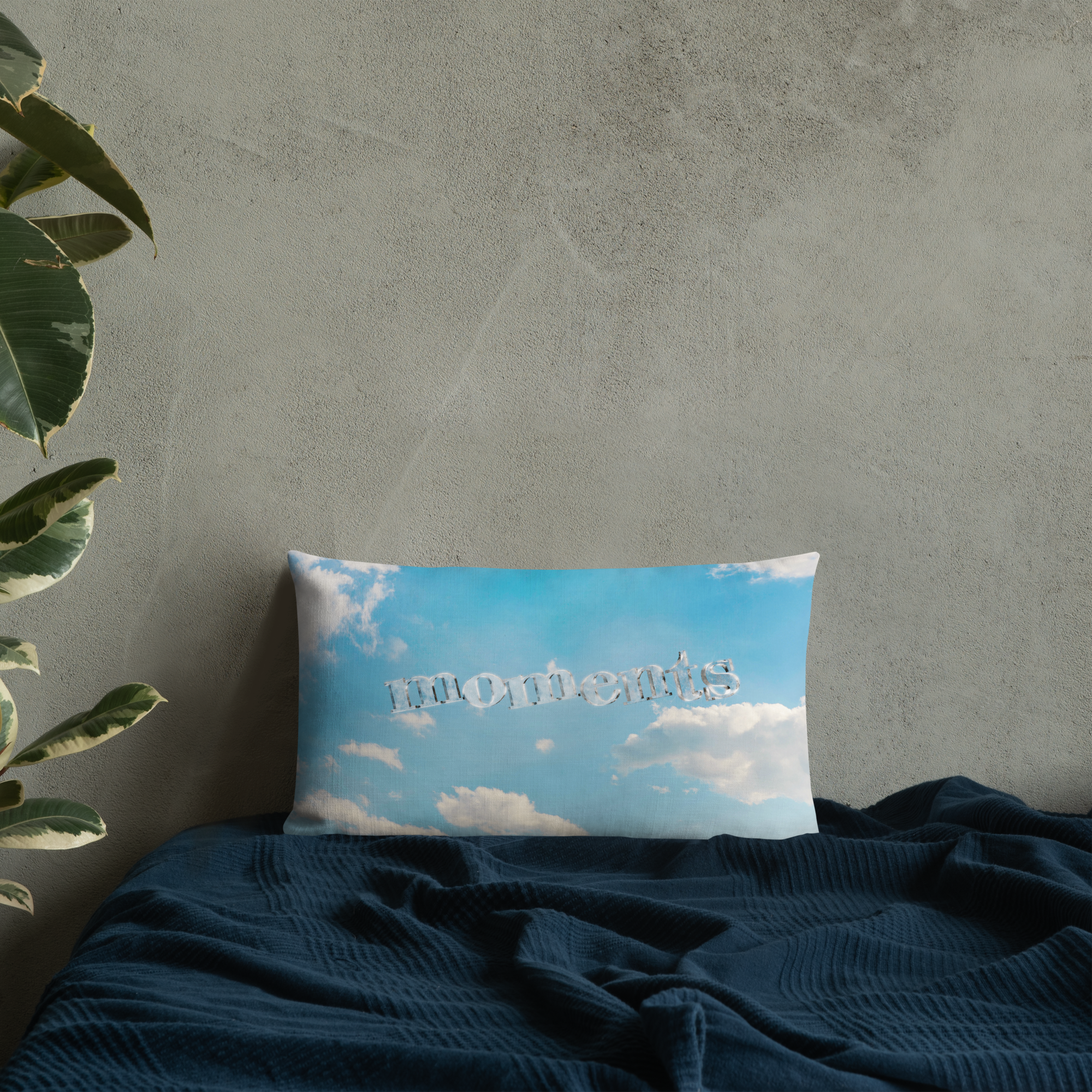 'MOMENTS' PREMIUM PILLOW